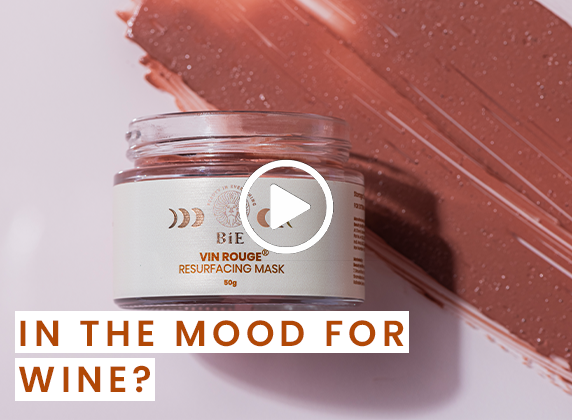 Brighten Skin & Soothe Inflammation With the Vin Rouge Resurfacing Mask